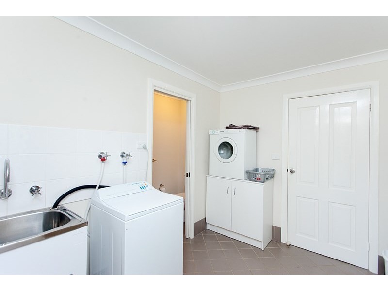 3 Clare Place, Taree NSW 2430