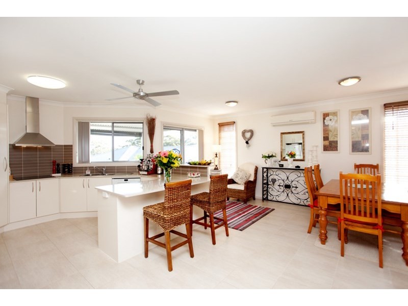 2 The Bridle Path, Tallwoods Village NSW 2430