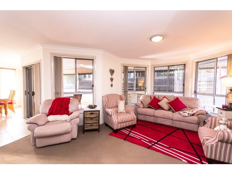 2 The Bridle Path, Tallwoods Village NSW 2430