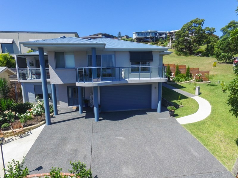 2 The Bridle Path, Tallwoods Village NSW 2430
