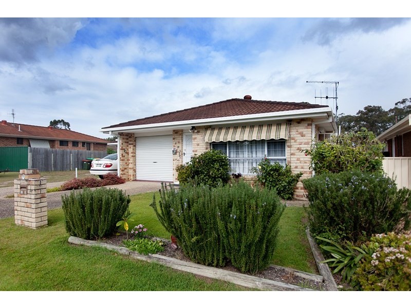 2/37 Hickory Crescent, Taree NSW 2430