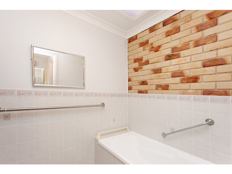 2/37 Hickory Crescent, Taree NSW 2430