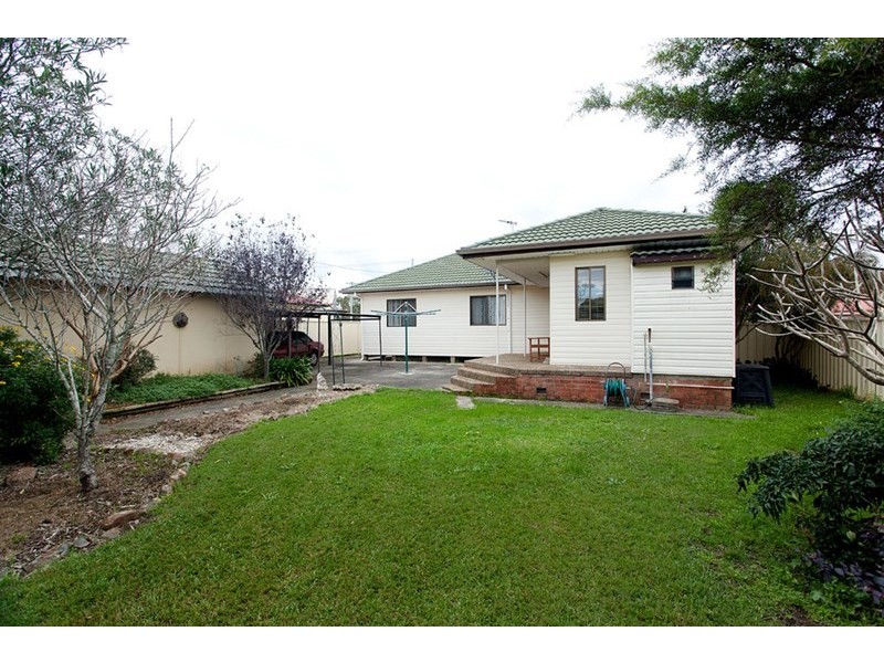 5 Lyndhurst Street, Taree NSW 2430