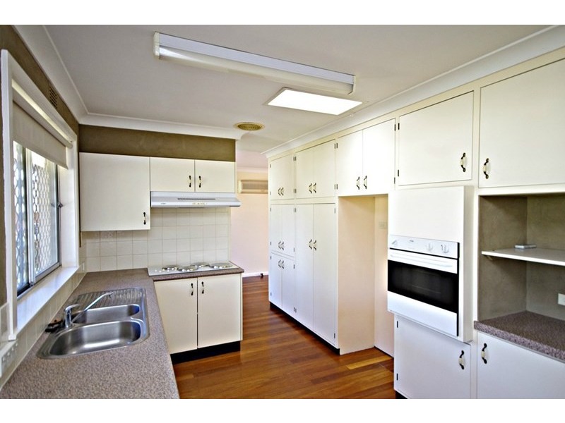 6 Dugdale Avenue, Taree NSW 2430