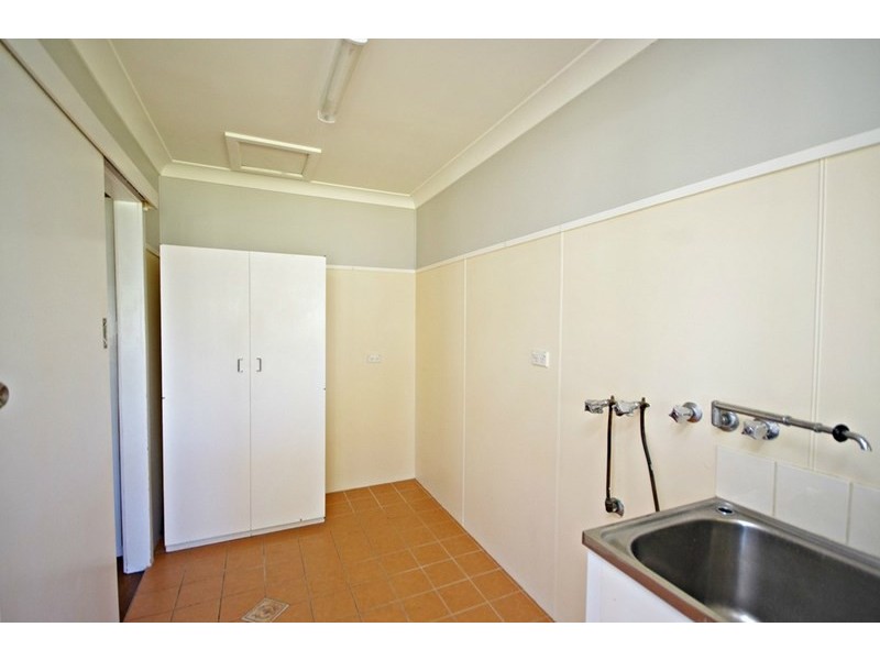 6 Dugdale Avenue, Taree NSW 2430