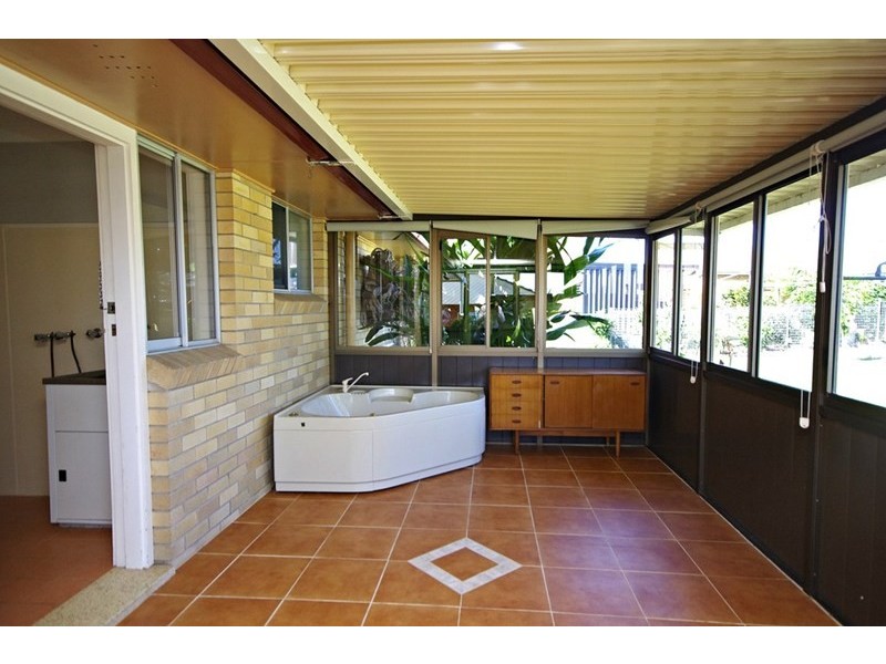 6 Dugdale Avenue, Taree NSW 2430