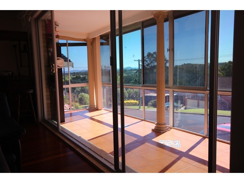 6 Dugdale Avenue, Taree NSW 2430