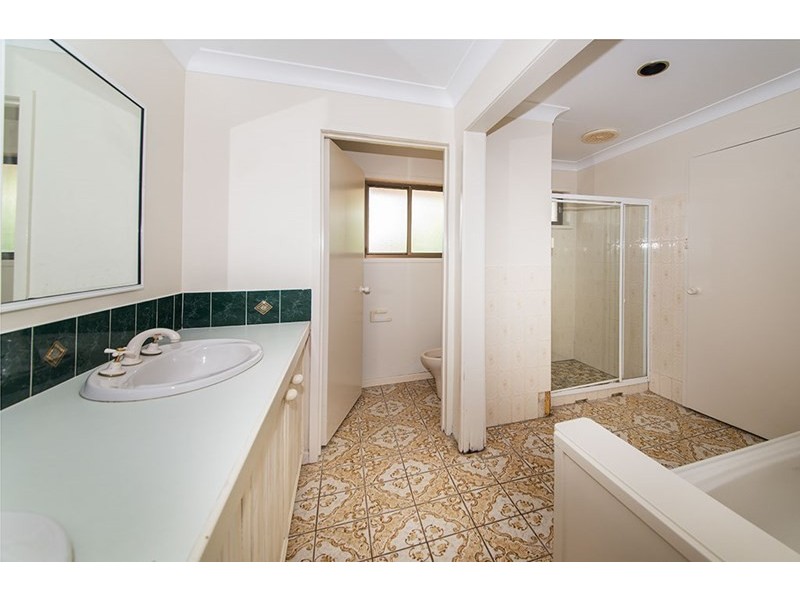 10 Battinga Close, Taree NSW 2430