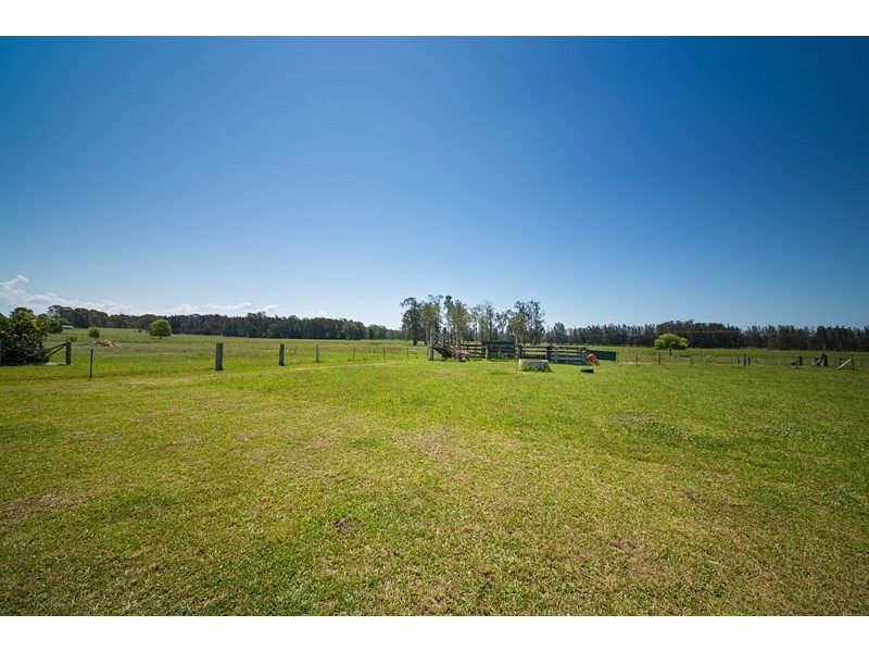 18 Clovernook Drive, Cundletown NSW 2430