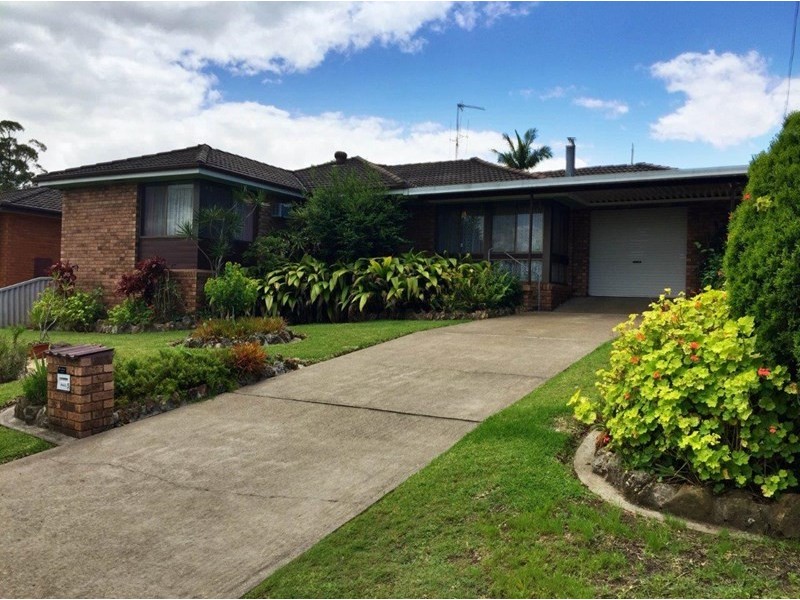 5 Omaru Crescent, Taree NSW 2430