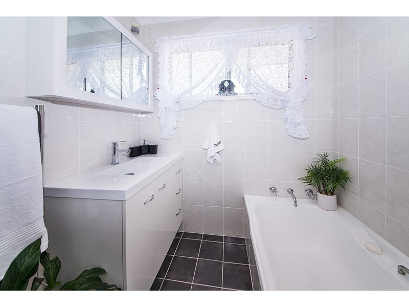 34 Blue Gum Avenue, Wingham NSW 2429