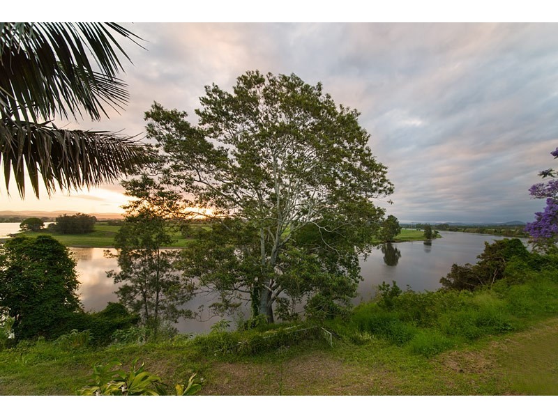 8 Cowan Road, Taree NSW 2430