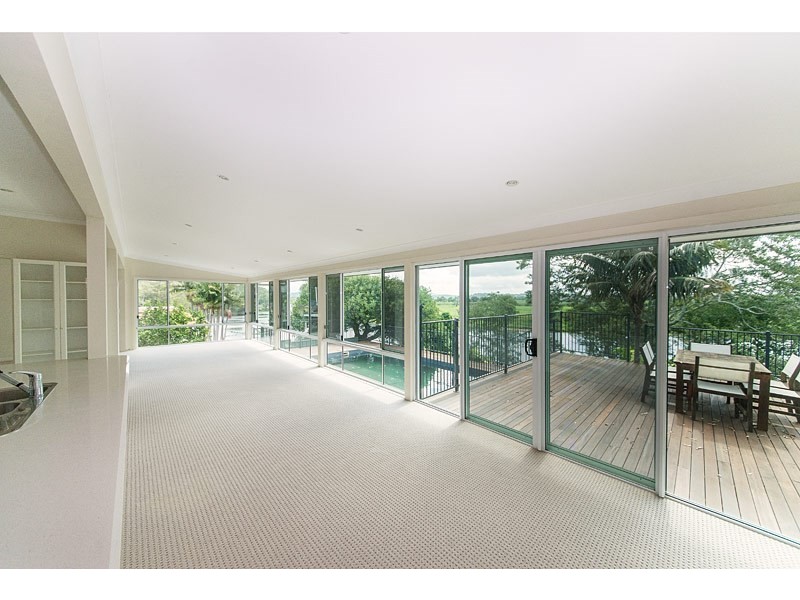 8 Cowan Road, Taree NSW 2430