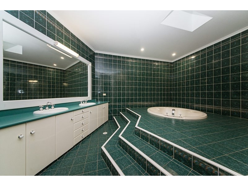 6 Hilda Close, Taree NSW 2430