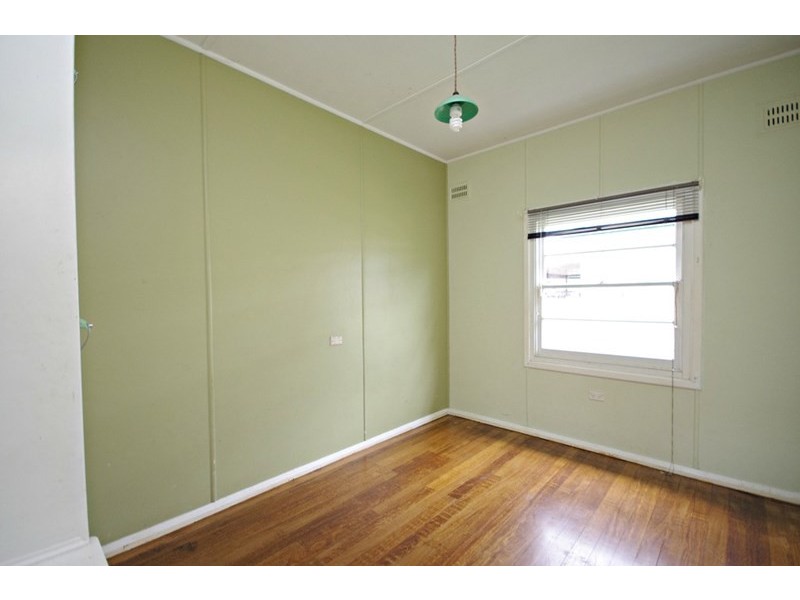 4 Park Street, Taree NSW 2430