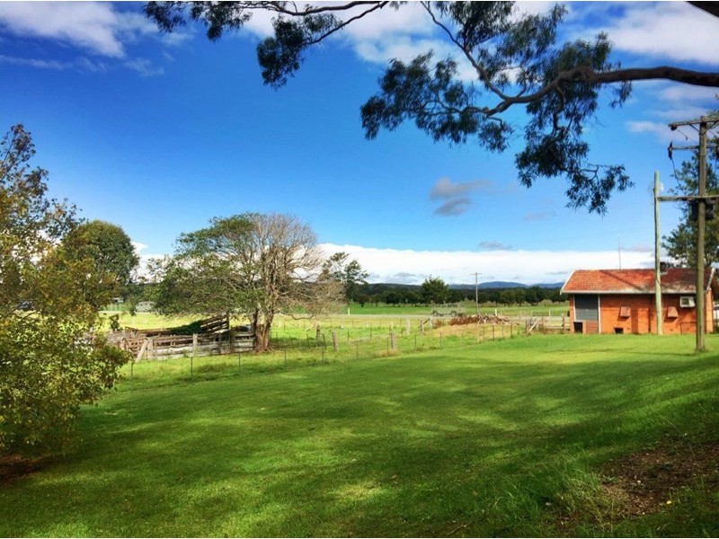 112 Manning River Drive, Taree NSW 2430
