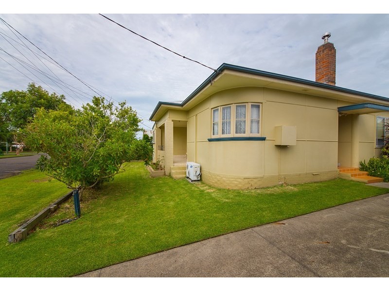 2 York Street, Taree NSW 2430