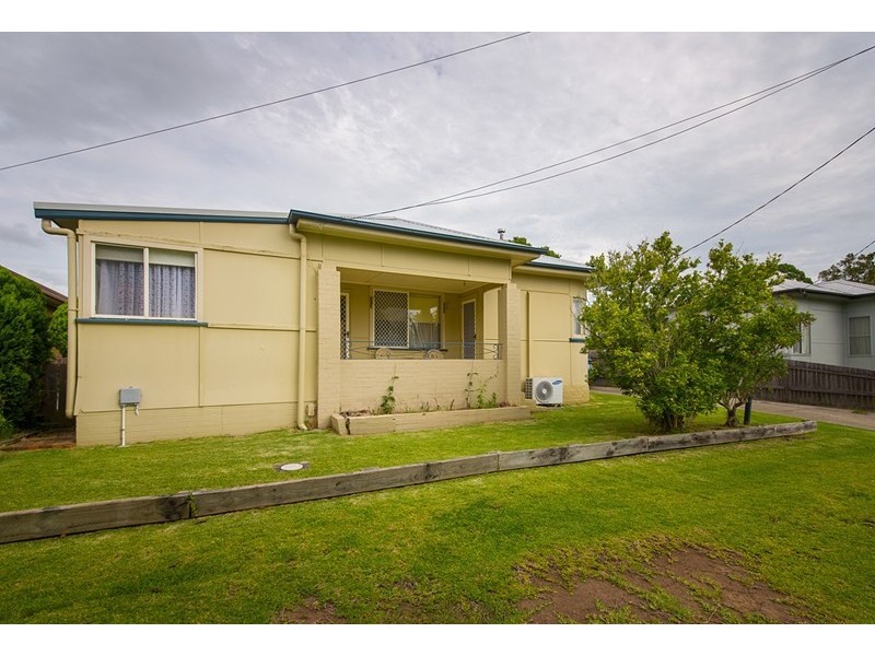 2 York Street, Taree NSW 2430