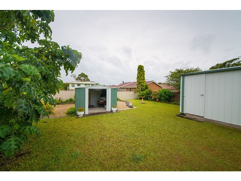 21 Waterman Street, Old Bar NSW 2430