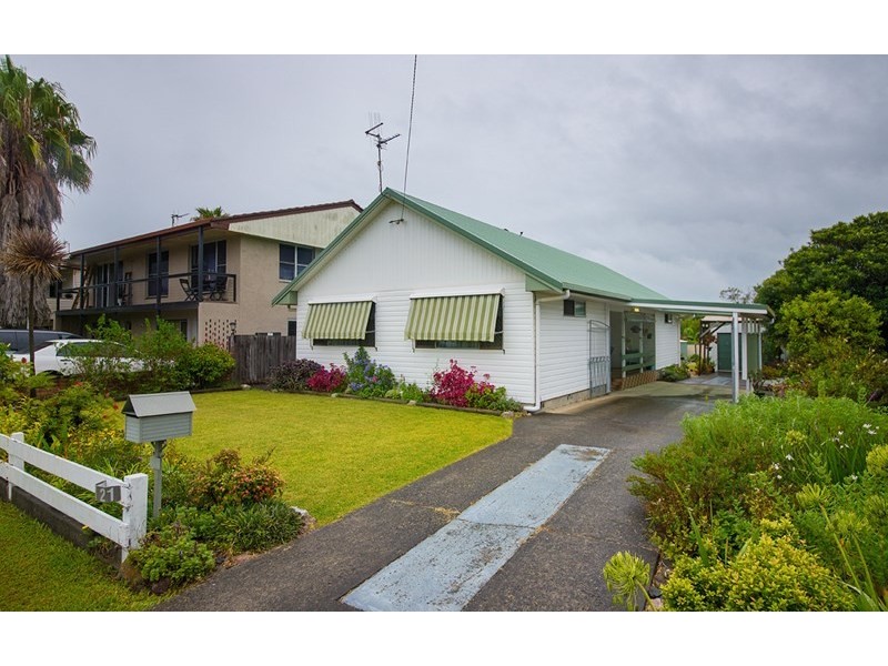 21 Waterman Street, Old Bar NSW 2430