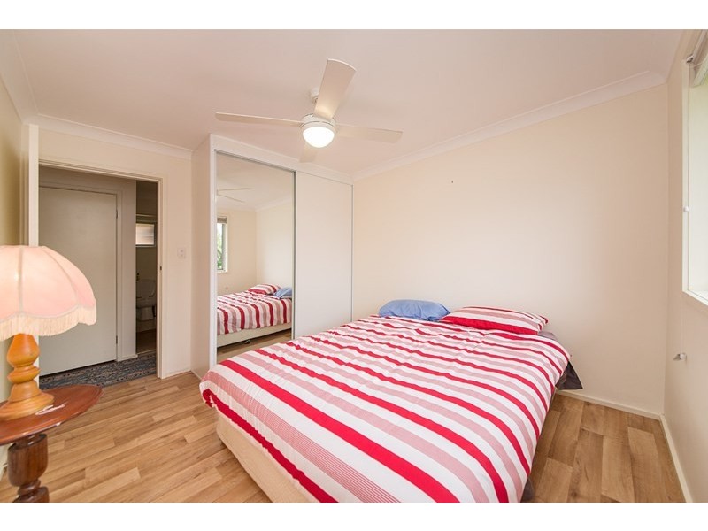 7 Oceanic Place, Old Bar NSW 2430