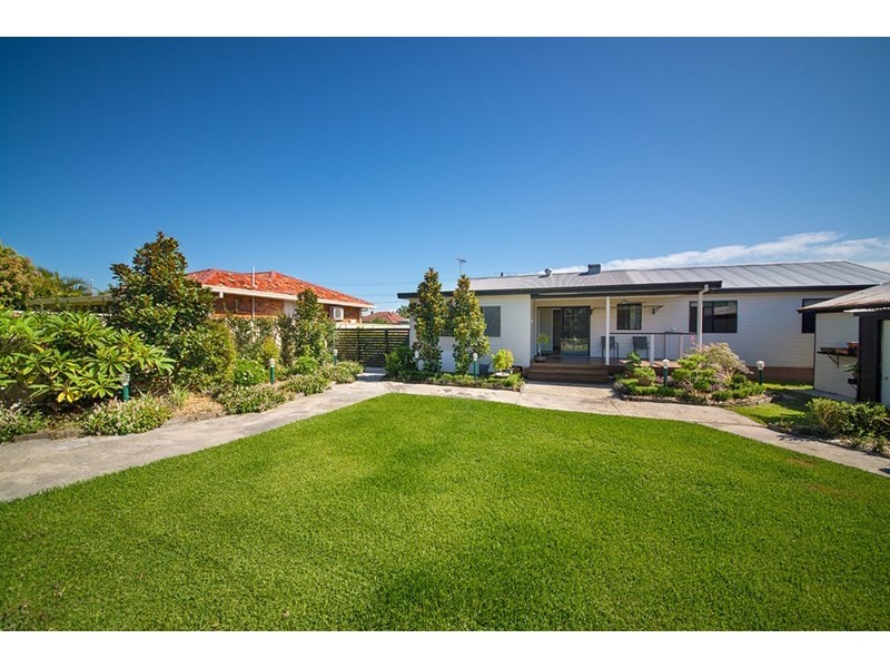 8 Lyndhurst Street, Taree NSW 2430