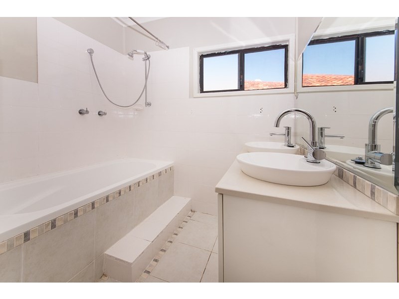 8 Lyndhurst Street, Taree NSW 2430