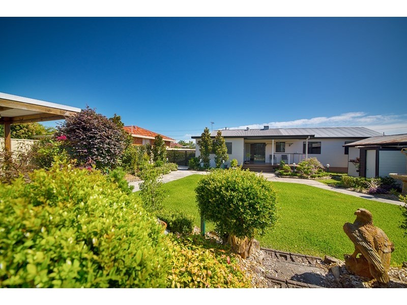 8 Lyndhurst Street, Taree NSW 2430