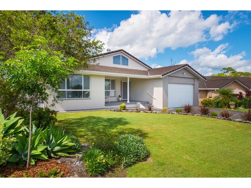 22 Amaroo Drive, Taree NSW 2430