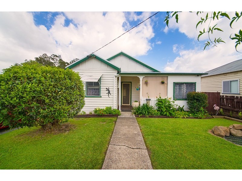 9 Beeton Parade, Taree NSW 2430