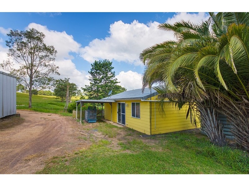 296 Youngs Road, Wingham NSW 2429