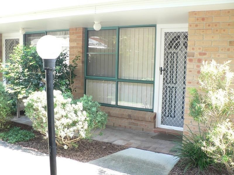 4/26 Old Bar Road, Old Bar NSW 2430