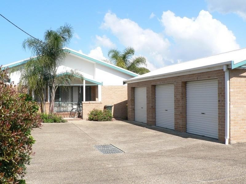 4/26 Old Bar Road, Old Bar NSW 2430