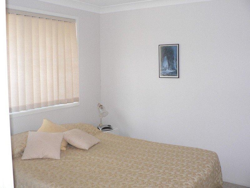 4/26 Old Bar Road, Old Bar NSW 2430