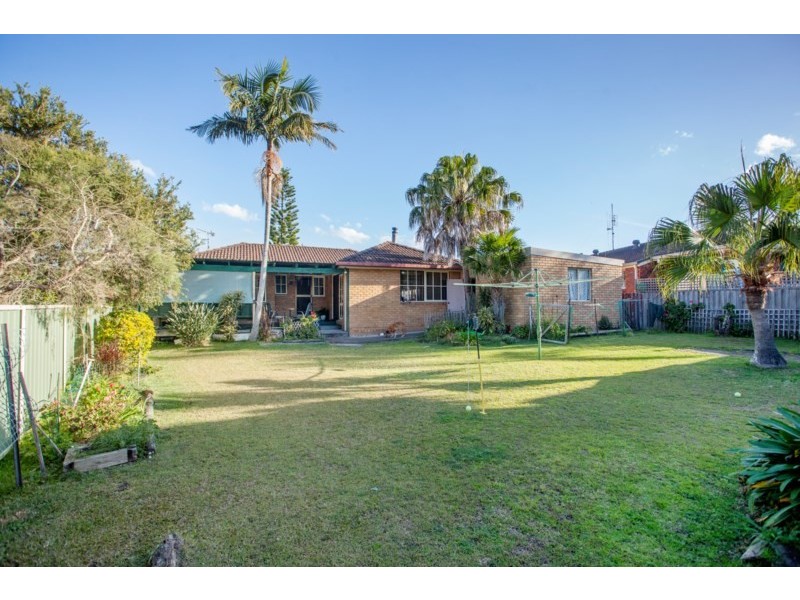 10 Japonica Road, Taree NSW 2430