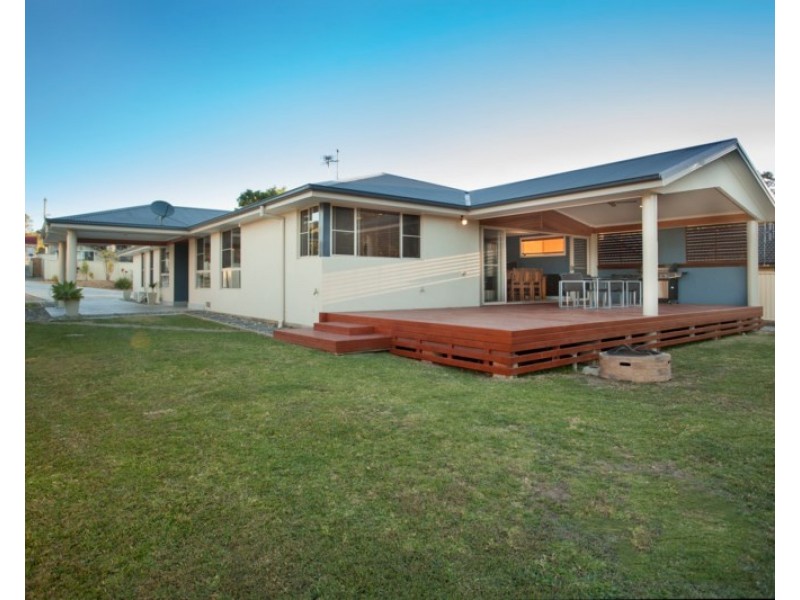 75 Peveril Street, Tinonee NSW 2430