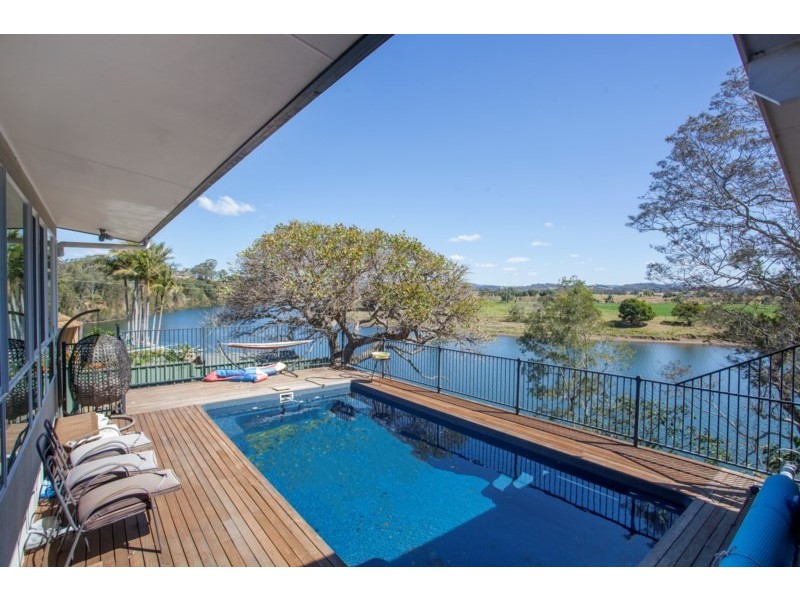 8 Cowan Road, Taree NSW 2430