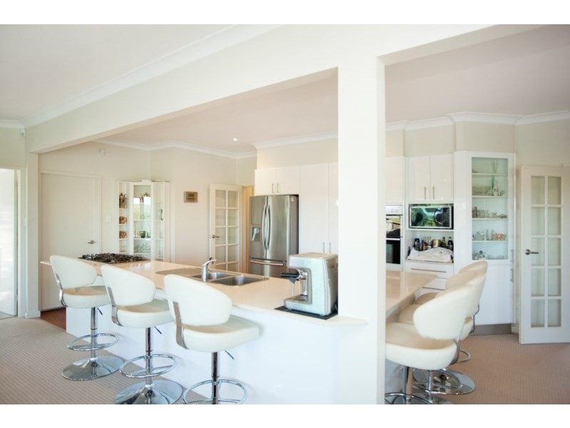 8 Cowan Road, Taree NSW 2430