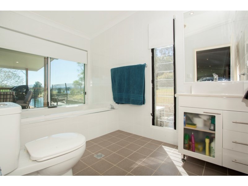 8 Cowan Road, Taree NSW 2430