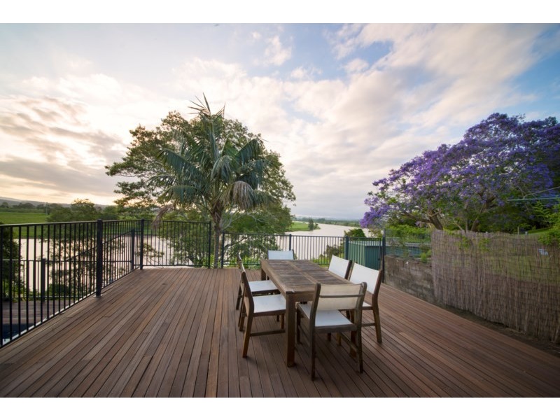 8 Cowan Road, Taree NSW 2430