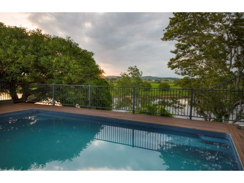 8 Cowan Road, Taree NSW 2430