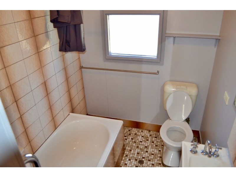 7 Valerie Street, Taree NSW 2430