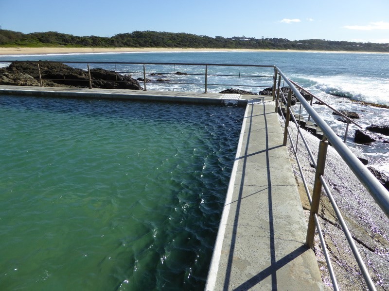 6 Bellevue Place, Black Head NSW 2430