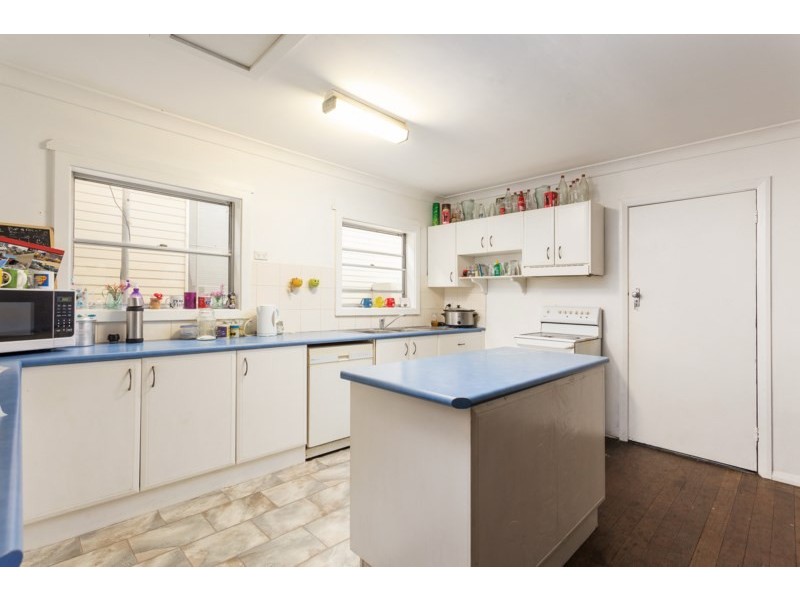 68 Queen Street North, Wingham NSW 2429