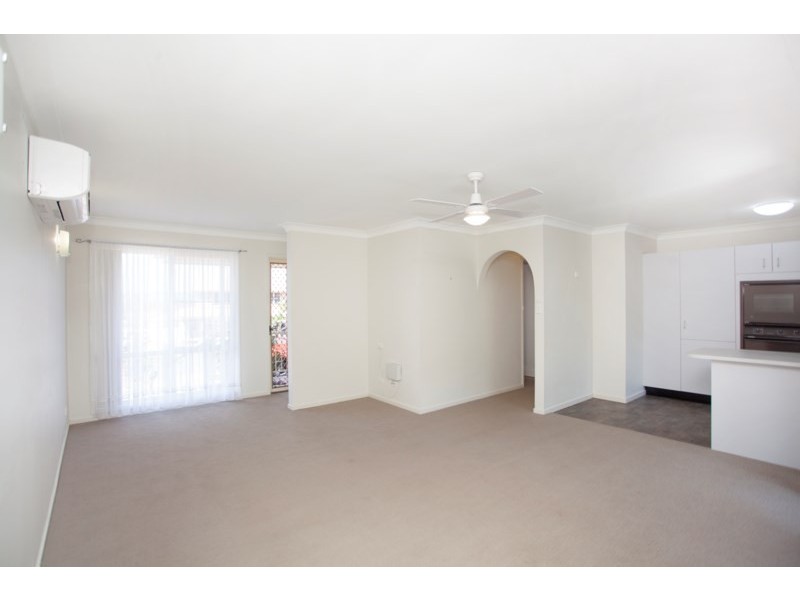 2/35 Tristania Crescent, Taree NSW 2430