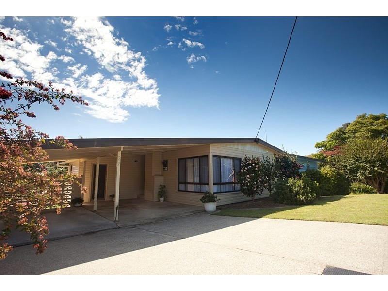 27 Bayview Crescent, Taree NSW 2430