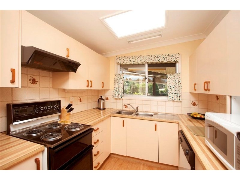 27 Bayview Crescent, Taree NSW 2430