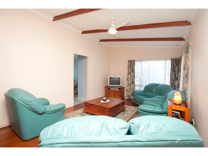 27 Bayview Crescent, Taree NSW 2430