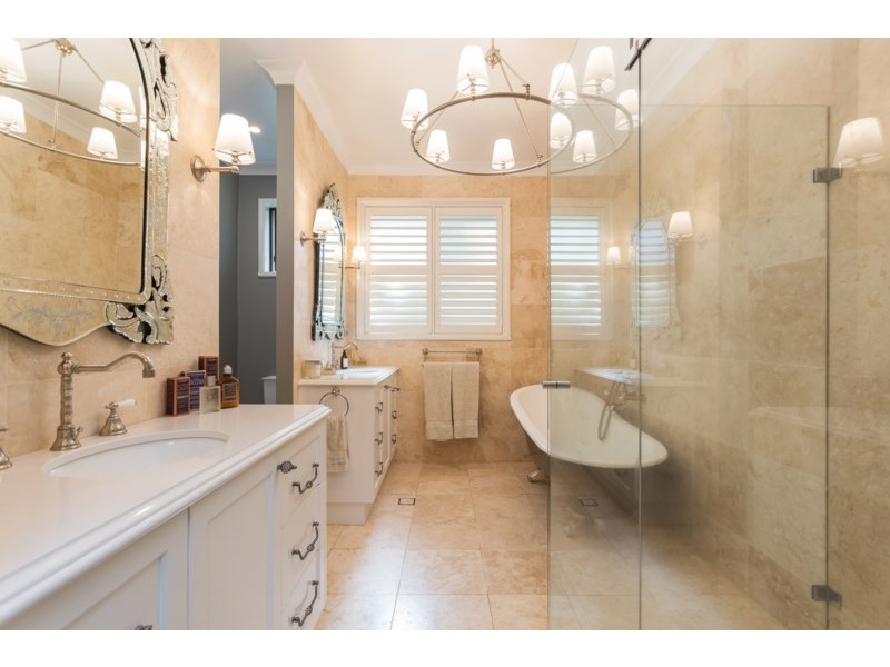 8 Doakes Lane, Tinonee NSW 2430