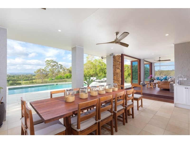 8 Doakes Lane, Tinonee NSW 2430